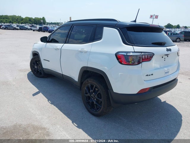 Jeep Compass Latitude 4x4 2024 3C4NJDBN1RT142912 Image 3