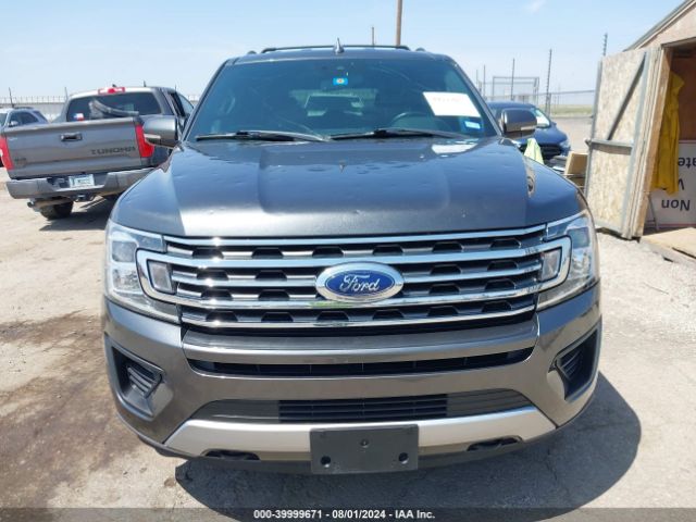 1FMJU1JT2KEA24499 Ford Expedition Xlt