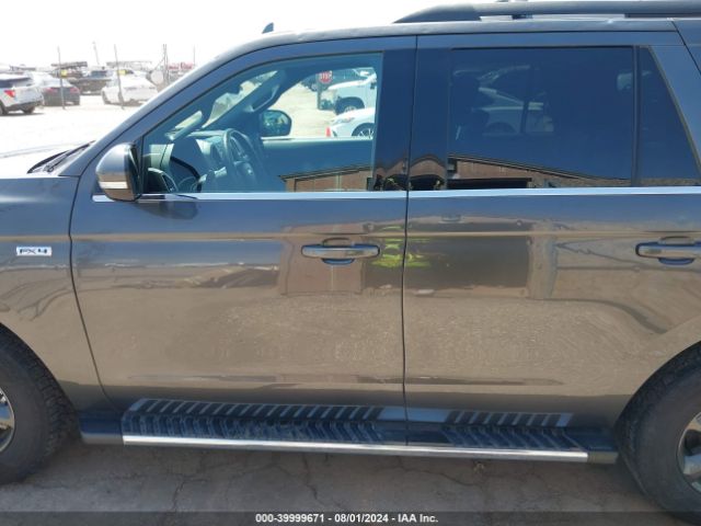 1FMJU1JT2KEA24499 Ford Expedition Xlt