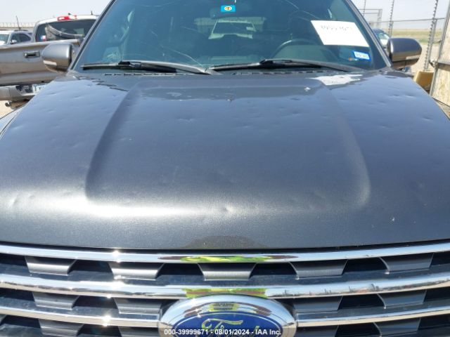 1FMJU1JT2KEA24499 Ford Expedition Xlt