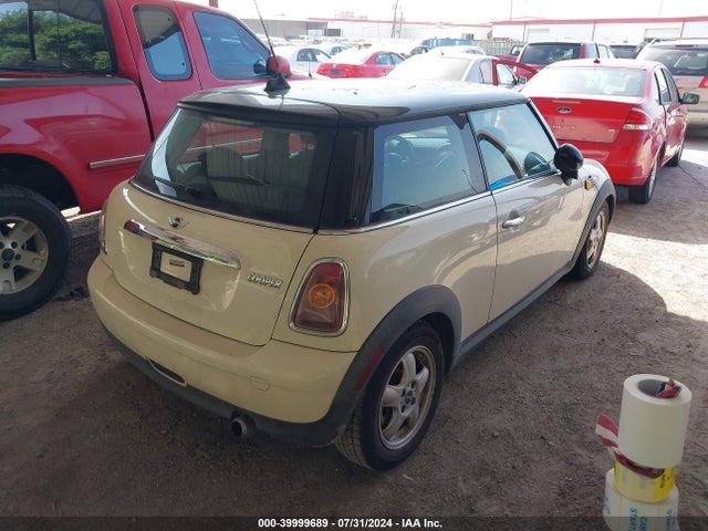 2009 MINI COOPER WMWMF33559TW70046 Photo 3
