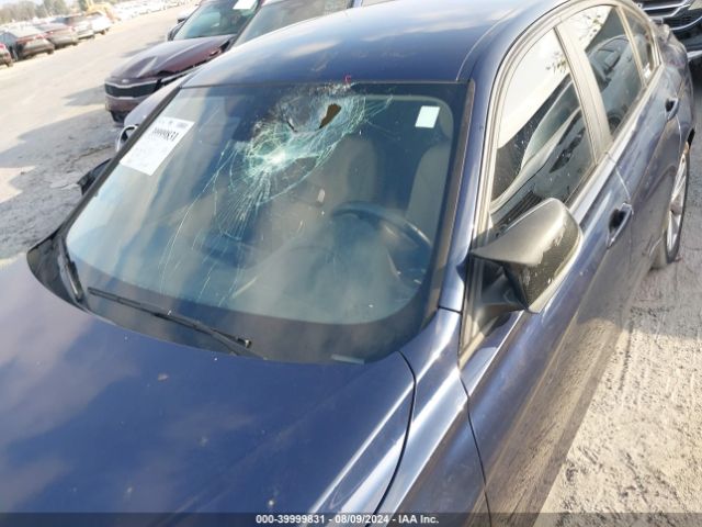 WBA8E1G3XHNU18104 BMW 320i