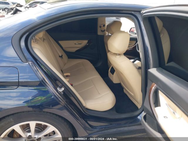 WBA8E1G3XHNU18104 BMW 320i