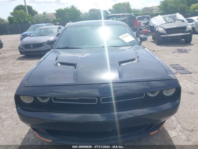 2C3CDZAG4FH850854 Dodge Challenger Sxt