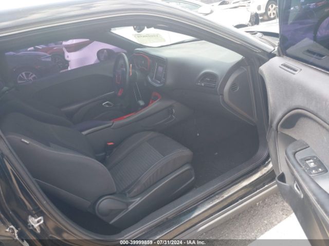 2C3CDZAG4FH850854 Dodge Challenger Sxt
