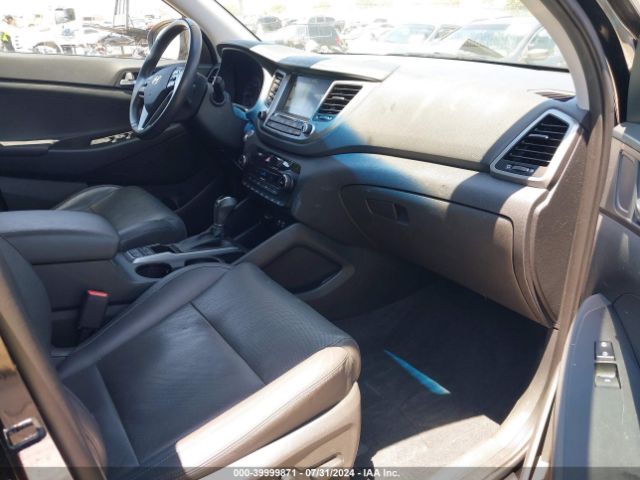 KM8J3CA28GU035462 Hyundai Tucson Limited