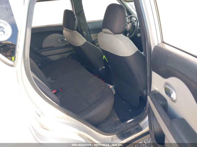 KNDJN2A22F7748198 KIA Soul