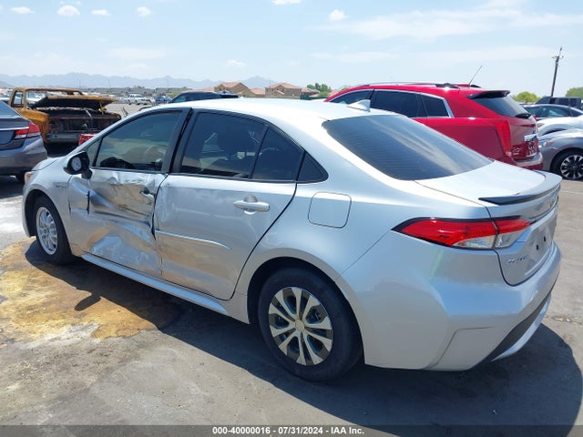 Toyota Corolla Hybrid Le 2021 JTDEAMDE6MJ013609 Image 3