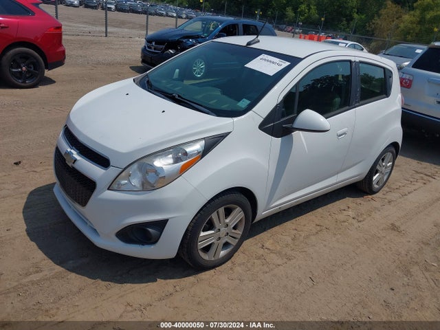 Chevrolet Spark 1lt Auto 2014 KL8CD6S91EC536633 Image 2