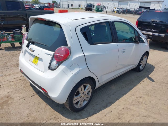 Chevrolet Spark 1lt Auto 2014 KL8CD6S91EC536633 Image 4