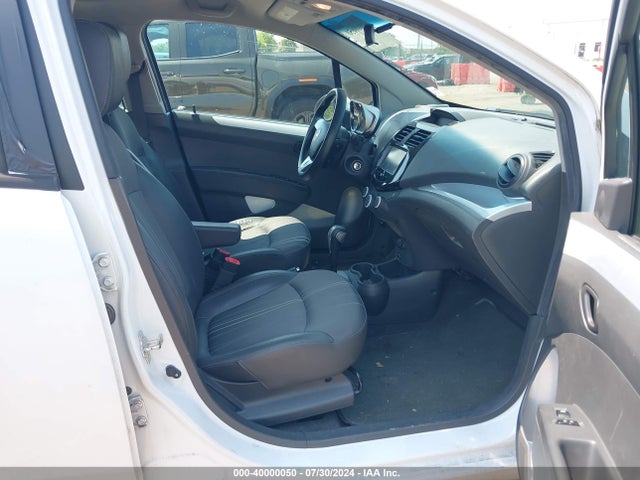 Chevrolet Spark 1lt Auto 2014 KL8CD6S91EC536633 Image 5