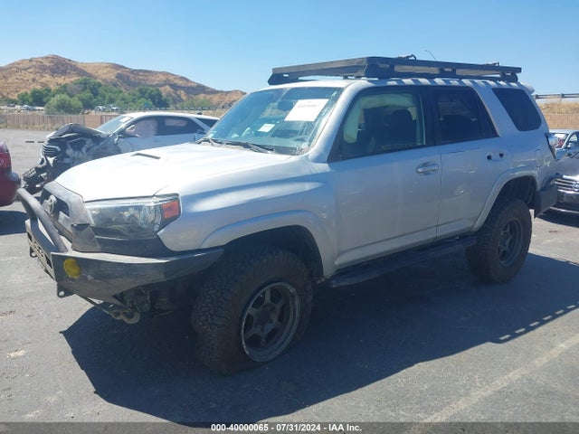 Toyota 4runner Trail Premium 2015 JTEBU5JR2F5225440 Image 2