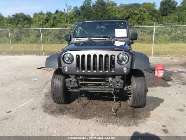 1C4BJWDGXGL226135 Jeep Wrangler Unlimited Sport