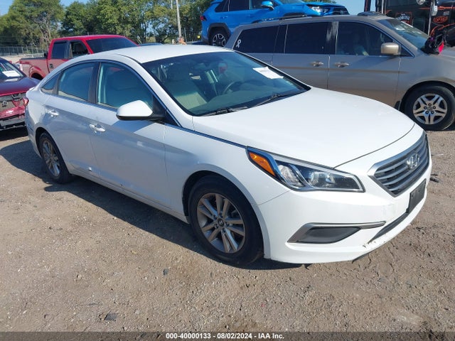 Hyundai SONATA SE 2016 5NPE24AF5GH299850 Image 1