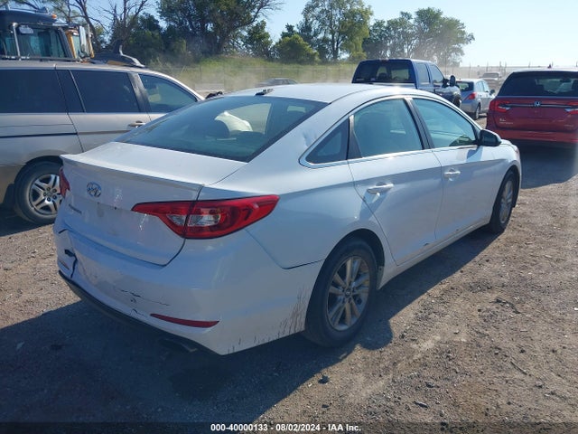 Hyundai SONATA SE 2016 5NPE24AF5GH299850 Image 4