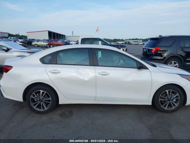 3KPF24AD7PE693843 KIA Forte Lxs