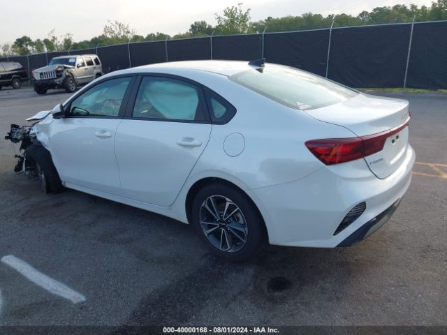 3KPF24AD7PE693843 KIA Forte Lxs