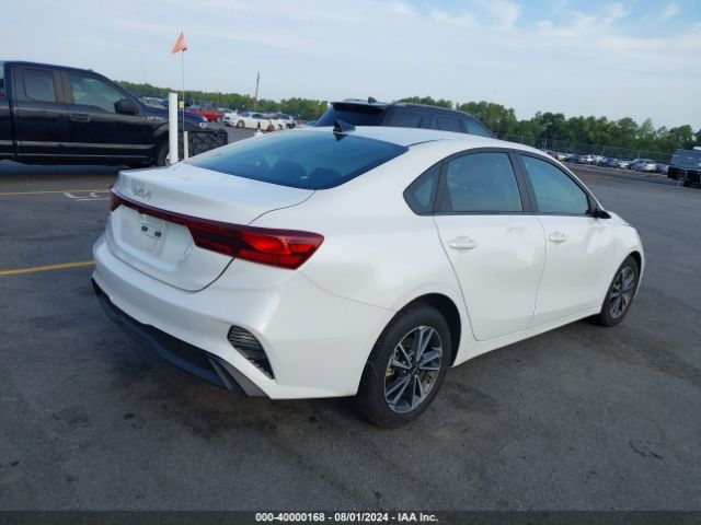 3KPF24AD7PE693843 KIA Forte Lxs