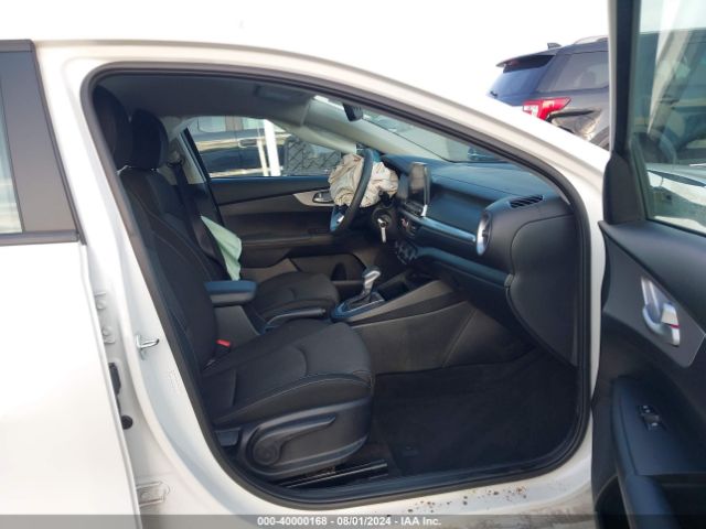 3KPF24AD7PE693843 KIA Forte Lxs