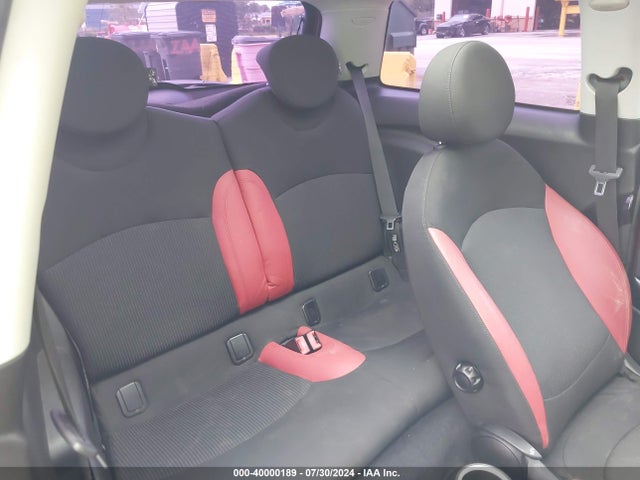 2010 MINI COOPER WMWMF3C51ATU77333 Photo 7