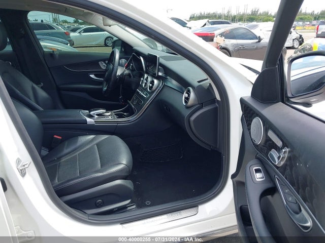 55SWF4KB9FU065453 Mercedes-Benz C 300 4matic/luxury 4matic/sport 4matic
