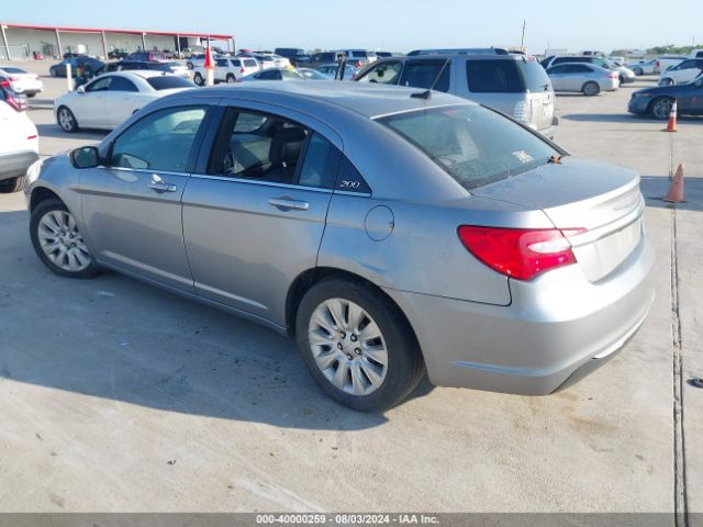 2013 CHRYSLER 200 1C3CCBAB3DN646579 Photo 2