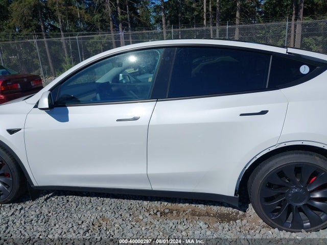 7SAYGDEFXNF394668 Tesla Model Y Performance Dual Motor All-wheel Drive