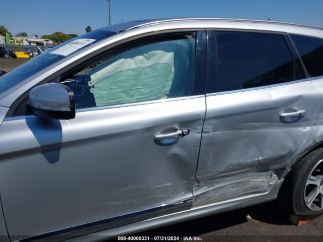 YV4902RM8F2717166 Volvo Xc60 T6 Platinum