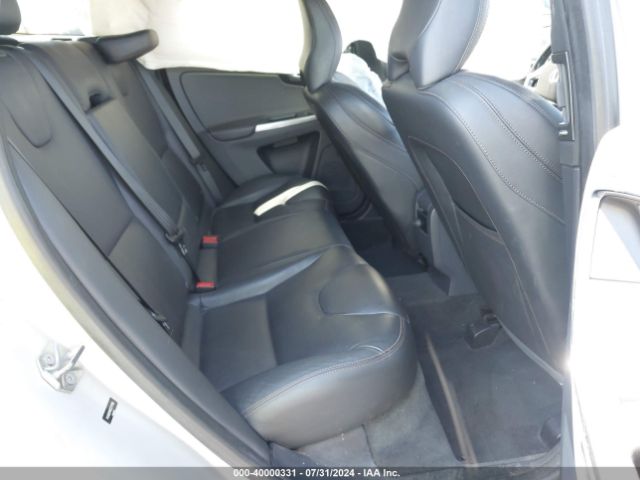 YV4902RM8F2717166 Volvo Xc60 T6 Platinum