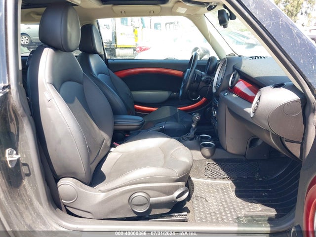 2011 MINI COOPER S WMWSV3C56BTY14140 Photo 4