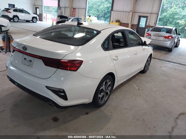 KIA Forte Lxs 2019 3KPF24AD4KE067711 Image 4