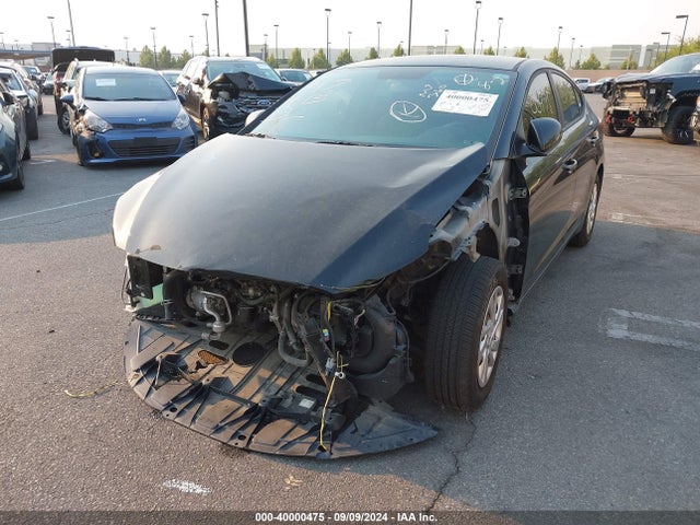 Hyundai ELANTRA SE 2017 KMHD74LF3HU156344 Image 2