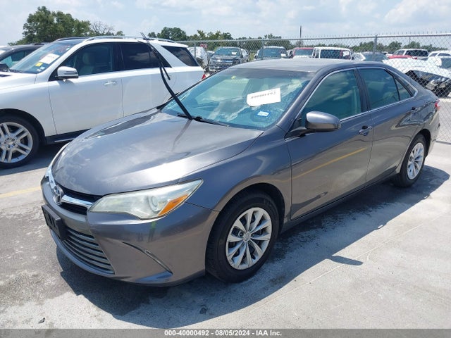 Toyota CAMRY LE 2016 4T4BF1FK8GR548046 Image 2