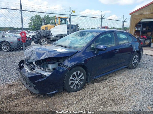 Toyota Corolla Hybrid Le 2022 JTDEAMDE9NJ052129 Image 2