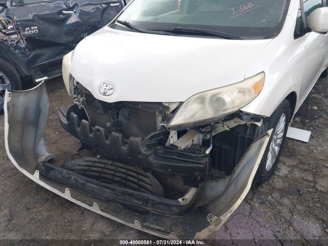Toyota Sienna Xle 8 Passenger 2015 5TDYK3DC2FS634953 Image 6