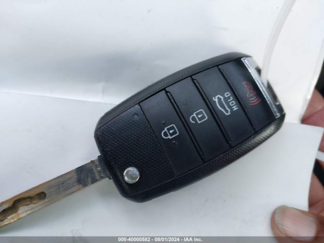5XXGT4L36GG030339 KIA Optima Lx