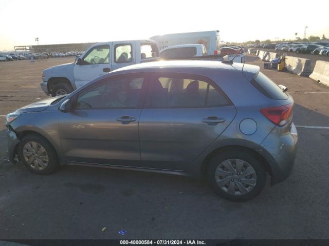 3KPA25AB2KE209598 KIA Rio 5-door S