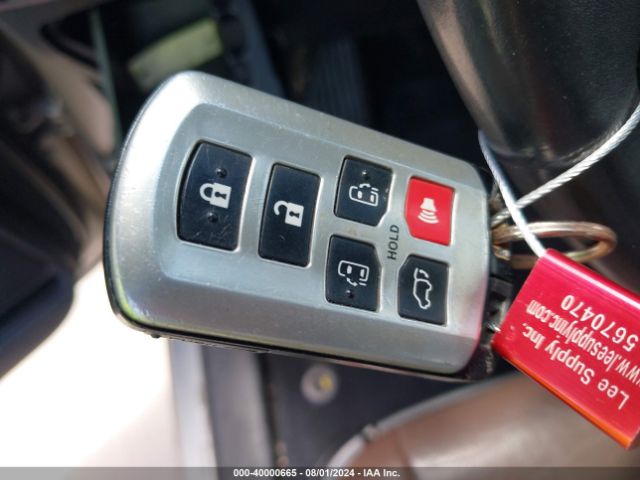 5TDYK3DC8GS714789 Toyota Sienna Limited Premium 7 Passenger