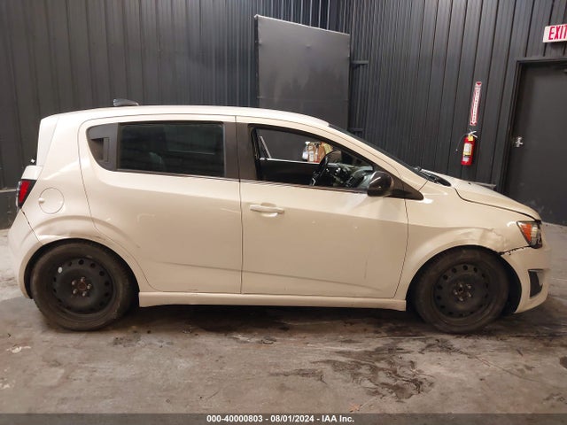 Chevrolet Sonic Rs Auto 2014 1G1JG6SB2E4110090 Image 13