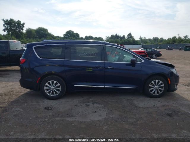 2C4RC1EG9JR141411 Chrysler Pacifica Touring L Plus