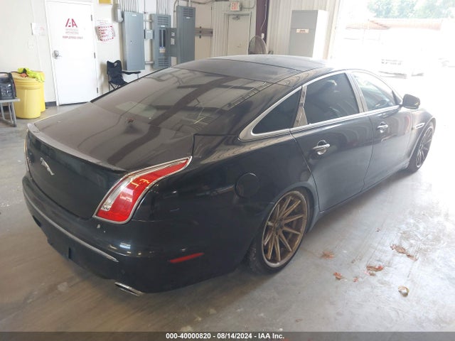 2012 JAGUAR XJ SAJWA2GE1CMV25376 Photo 3