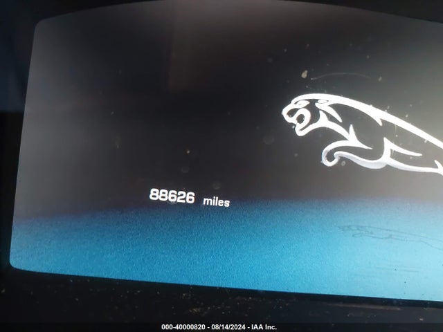 2012 JAGUAR XJ SAJWA2GE1CMV25376 Photo 6