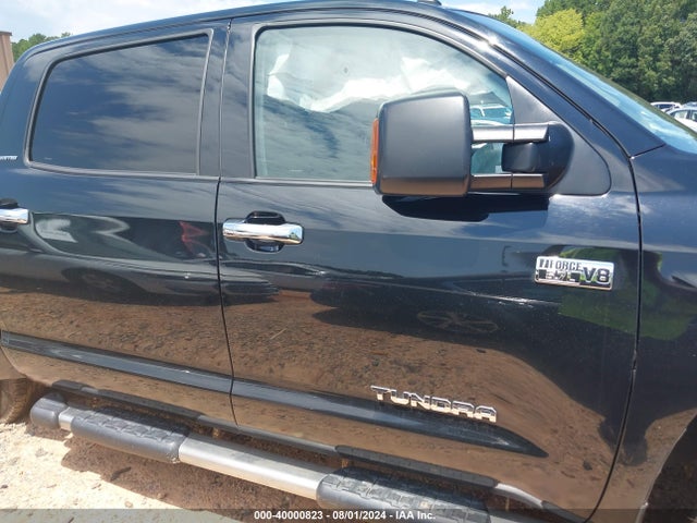 5TFHW5F19EX394658 Toyota Tundra Limited 5.7l V8