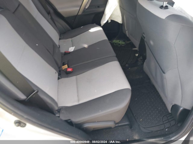 Toyota RAV4 LE 2015 JTMZFREVXFJ042077 Image 8