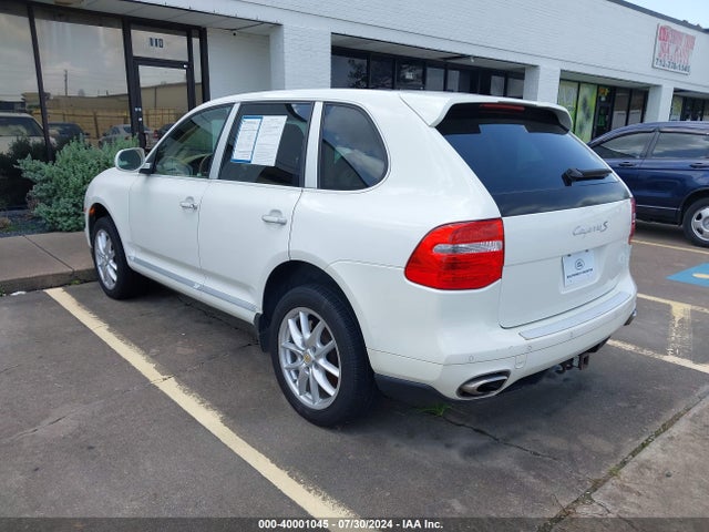 2008 PORSCHE CAYENNE WP1AB29PX8LA35762 Photo 2