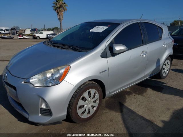 JTDKDTB3XE1077949 Toyota Prius C One