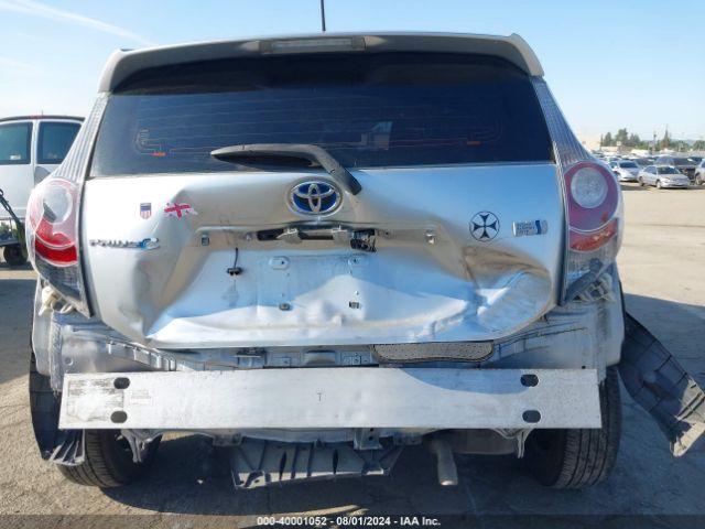JTDKDTB3XE1077949 Toyota Prius C One