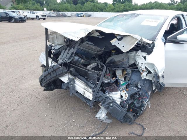 1C3CCCAB8FN570964 Chrysler 200 Limited