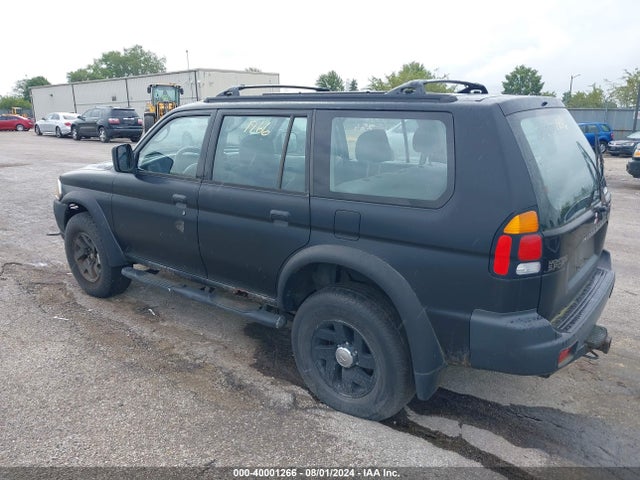 2000 MITSUBISHI MONTERO SPORT JA4LS21H9YP056524 Photo 2