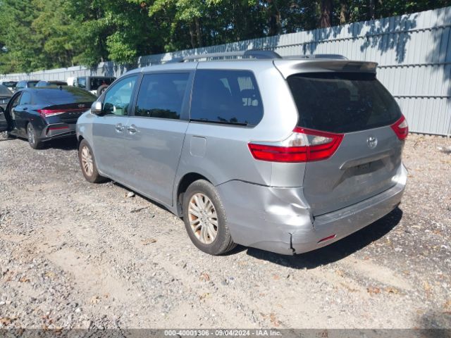 5TDYK3DC5GS758202 Toyota Sienna Xle 8 Passenger